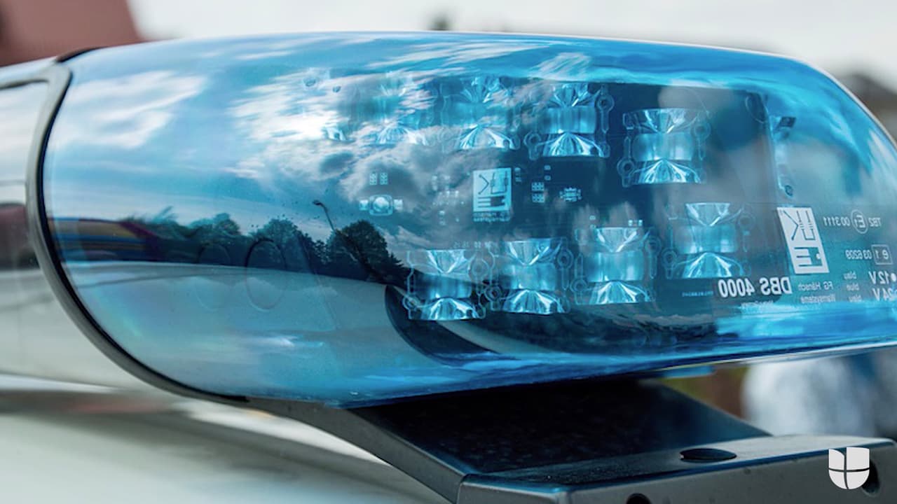 Crime Stopper y el Departamento de Policía de Houston (HPD) solicitan ayuda ciudadana para localizar a
<b><a href="https://mailchi.mp/crime-stoppers/fugitive-sexual-assault-child-hpd-1709356-19-16800-blk-city-view-pl" target="_blank">Carlos Guerrero, sospechoso de agresión sexual contra un menor</a></b>.