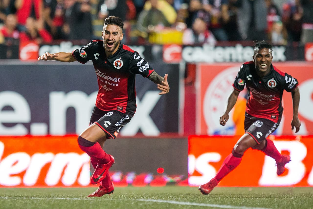 Una gran definición del argentino, que clavó la pelota al ángulo con un remate de primera.