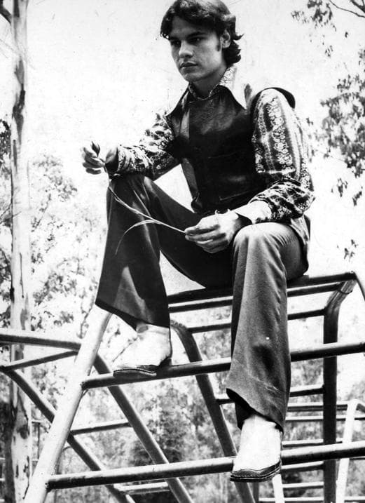 De pequeño se fue con su madre y su familia a Parácuaro, a Apatzingán y luego a Morelia, hasta finalmente llegar a Ciudad Juárez. "Mi mamá no podía conmigo, pienso que por eso me llevó al internado. Antes que ser madre era mujer y eran sus mejores años", dijo ‘JuanGa’ en una ocasión. Su mamá iba a visitarlo en repetidas ocasiones y a veces se lo llevaba a la casa en donde trabajaba como empleada de servicio.