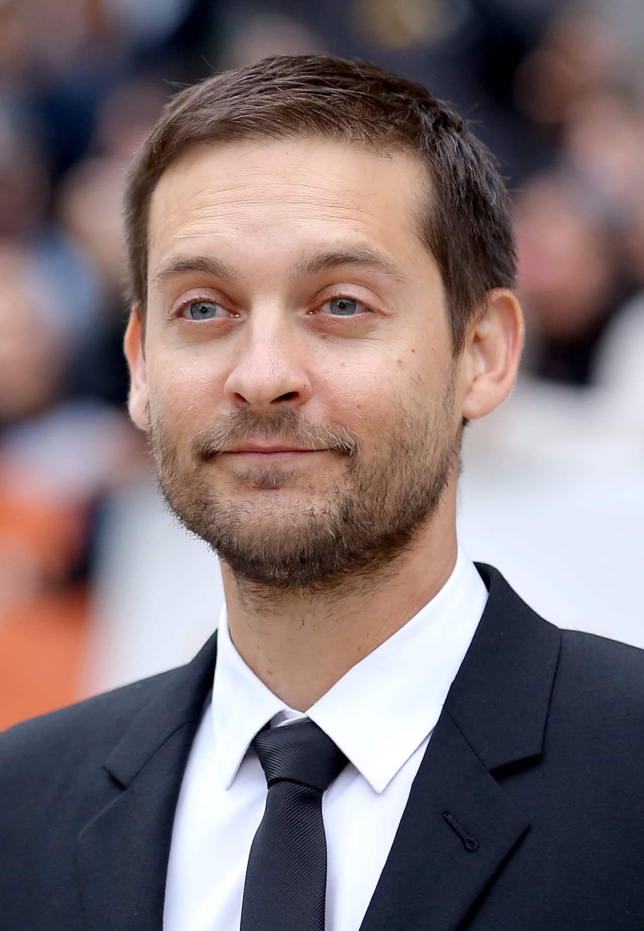 Agilidad y flexibilidad son dos dones que tiene Spider-Man, interpretado anteriormente por Tobey Maguire. Puede pegarse a las superficies y emplea un sentido arácnido para presentir el peligro gracias a una araña radioactiva.