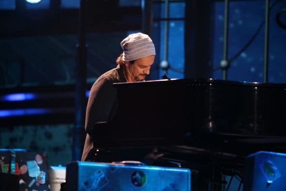 Nos sorprenderá con algo muy romántico el próximo jueves.