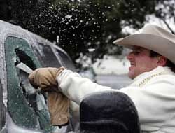 SA bajo lluvia, hielo y nieve           