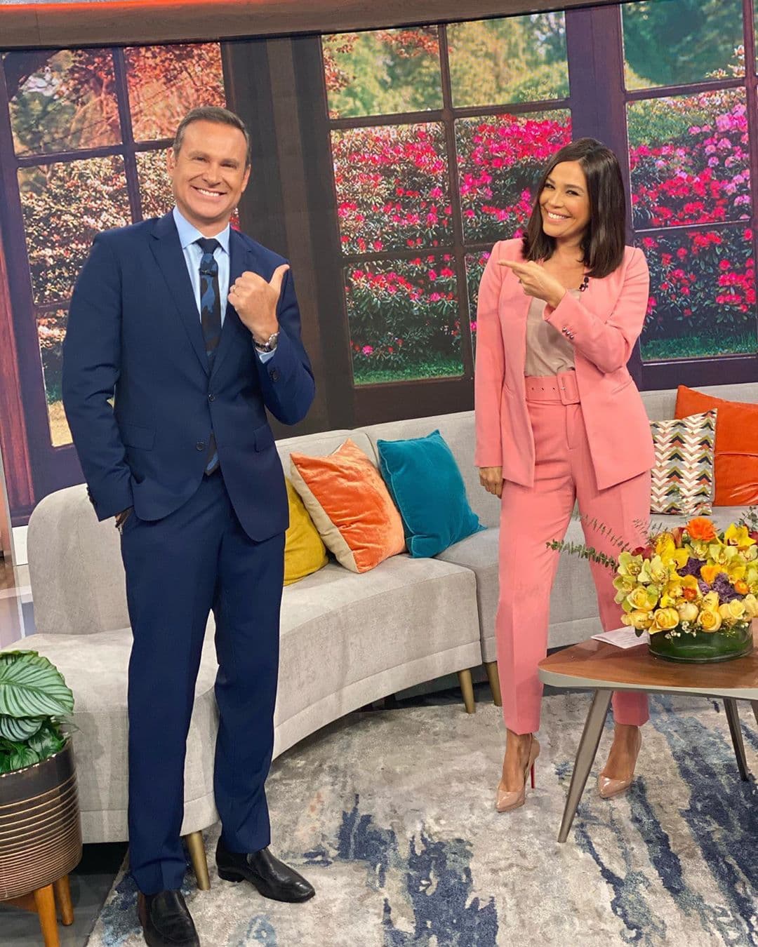 Karlita ha hecho una muy buena mancuerna con su compatriota Alan Tacher, en casi una década juntos se han convertido en mejores amigos.