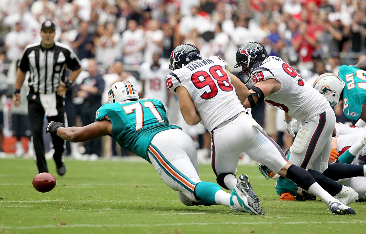 Disputó 23 partidos con Miami, todos como titular hasta que dejó el equipo por el acoso que recibió de parte de sus compañeros.