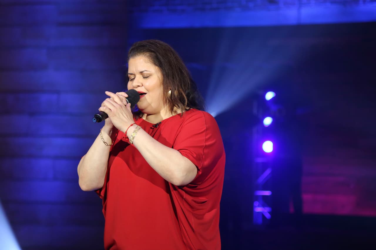 La participante de 44 años de Arizona tomó un receso de su trabajo como oficial de prisión para dedicarse a su pasión: la música.