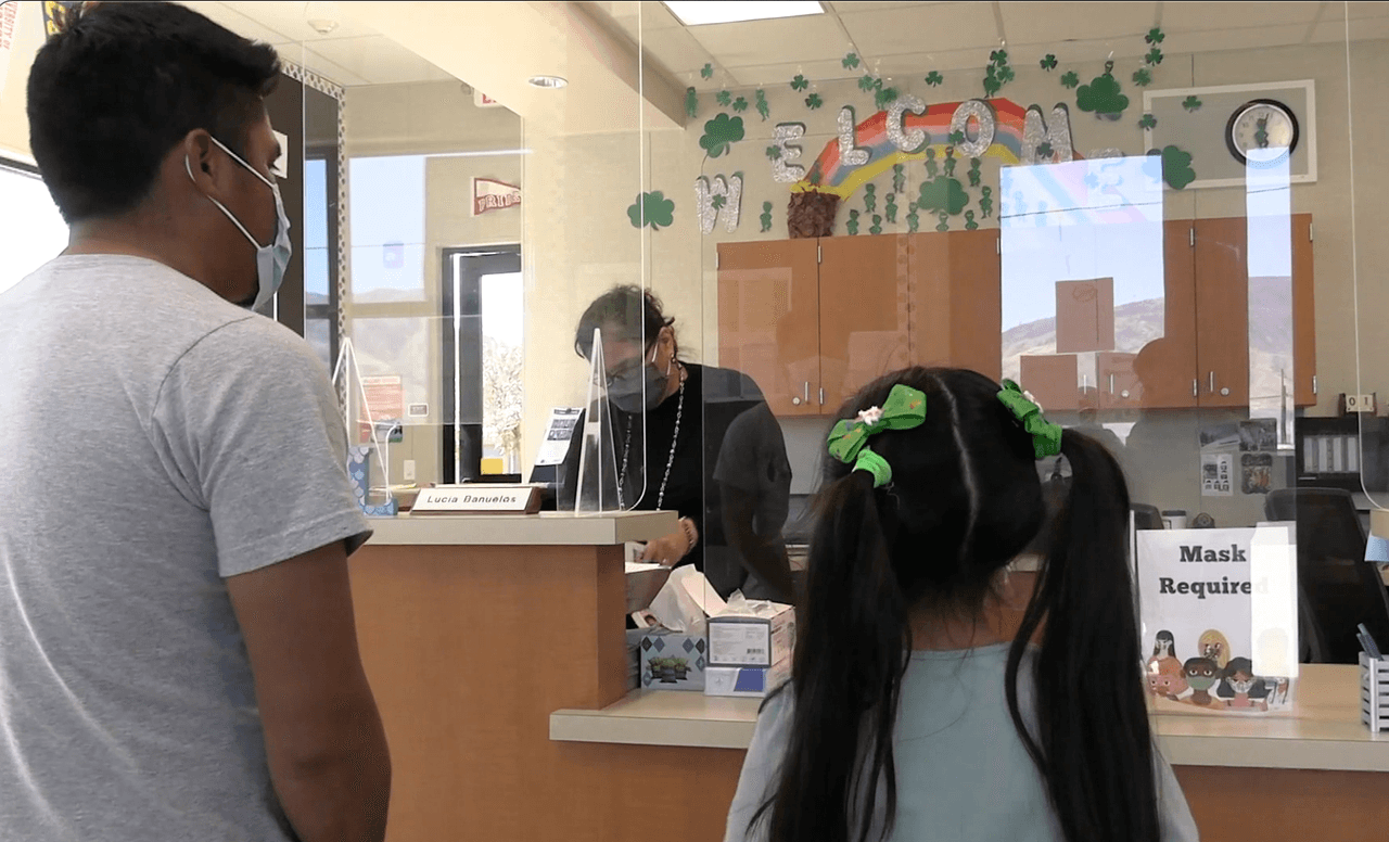 Se duplican los contagios de covid 19 en niños, reportan hospitales de la zona