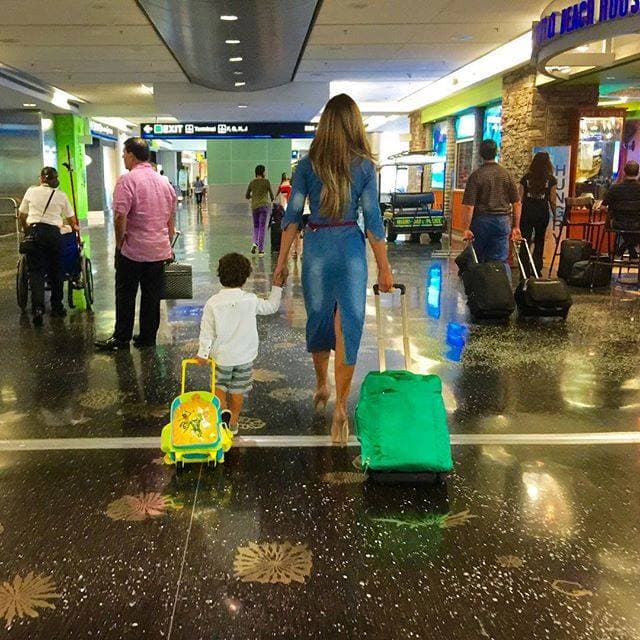 ¡Mi mejor compañero de viaje. Deseo que seamos solo tú y yo en este viaje de toda la vida!”, escribió.