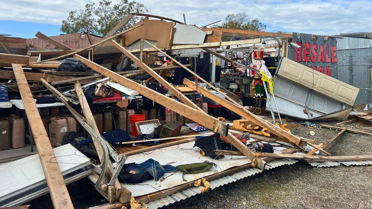 La mañana de este lunes, 
<b>el paso de un frente frío por Texas trajo consigo fuertes aguaceros y ráfagas de viento que alcanzaron velocidades de más de 65 millas por hora en algunas ciudades</b>. En Belton, a una hora al norte de Austin, el tiempo dejó una marca visible en la comunidad local.
