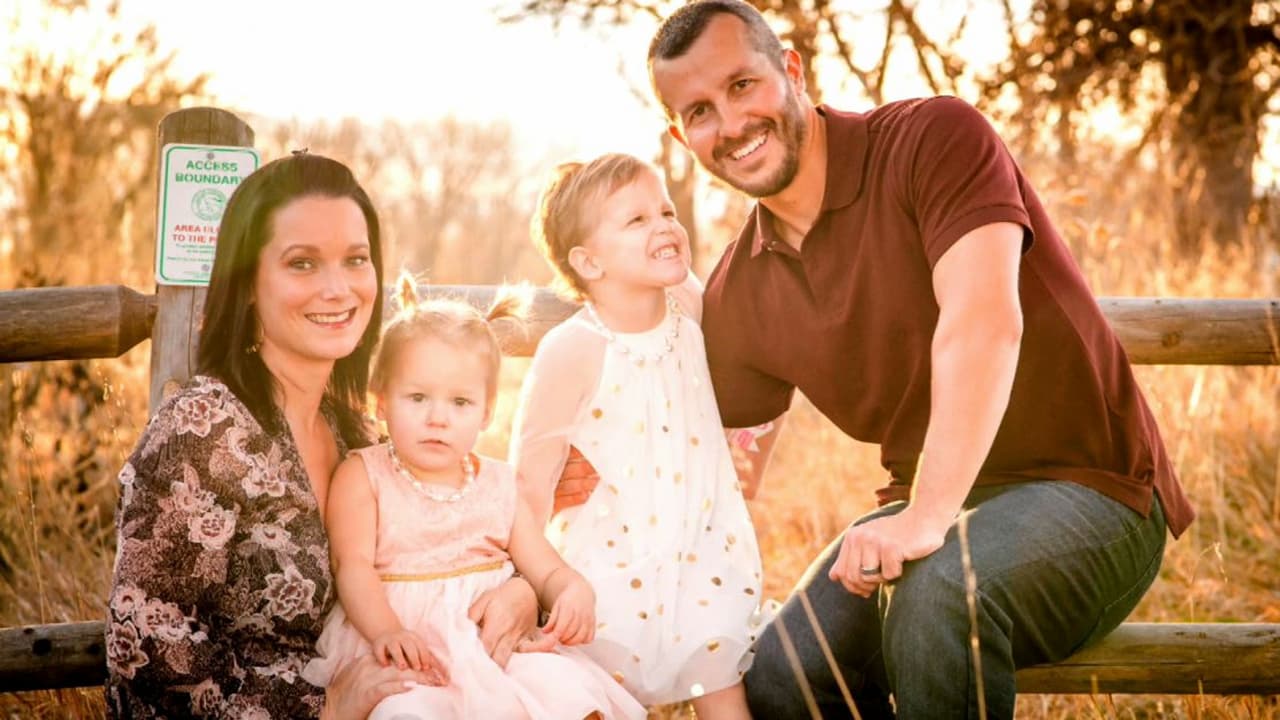 Acusan formalmente al hombre de Colorado que mató a su esposa embarazada y a sus dos hijas