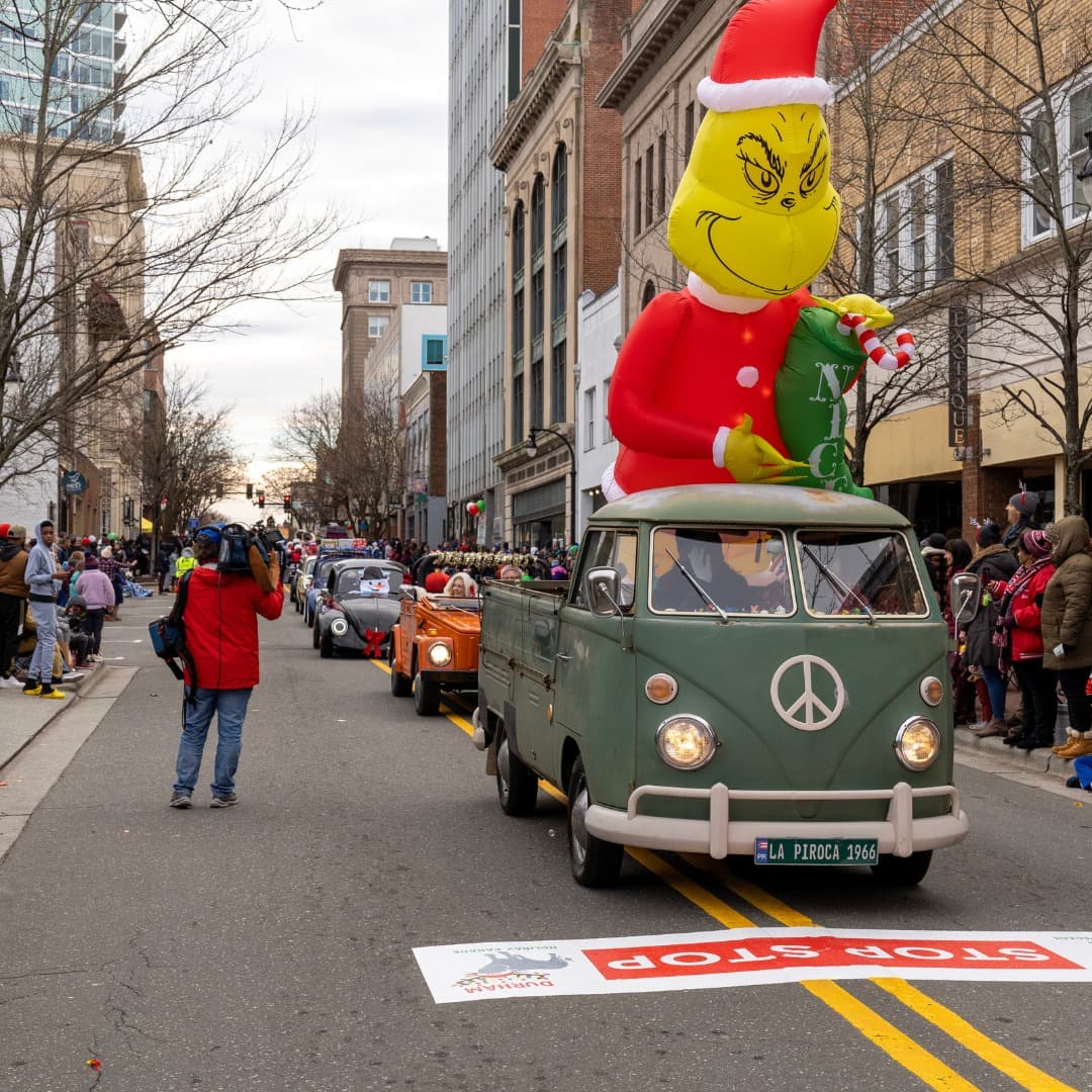 El Desfile Navideño se remonta a la década de 1940.