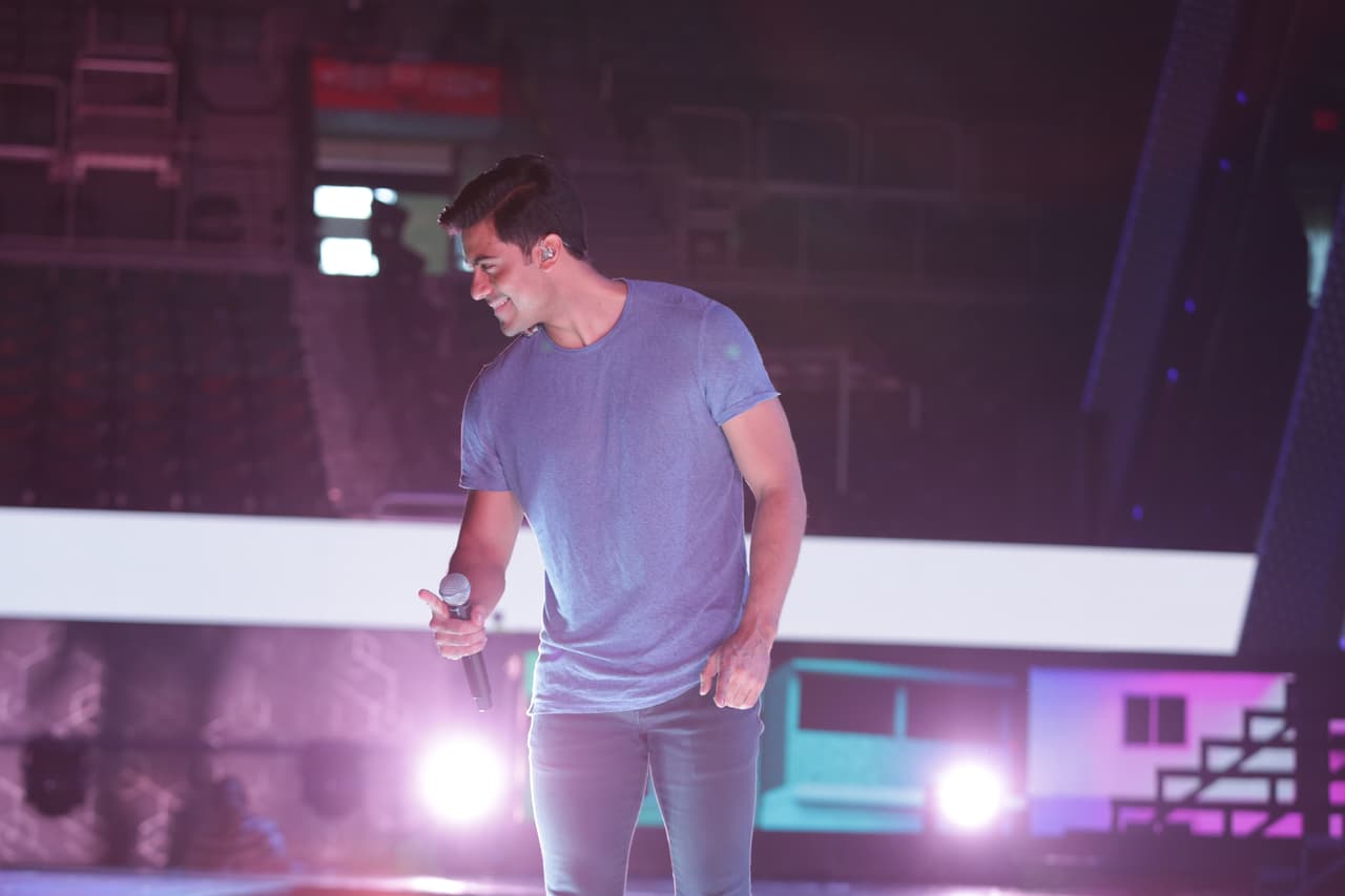 En su cuarto álbum de estudio viene incluido el sencillo 'Lo digo', que hizo junto a los chicos de Gente de Zona.