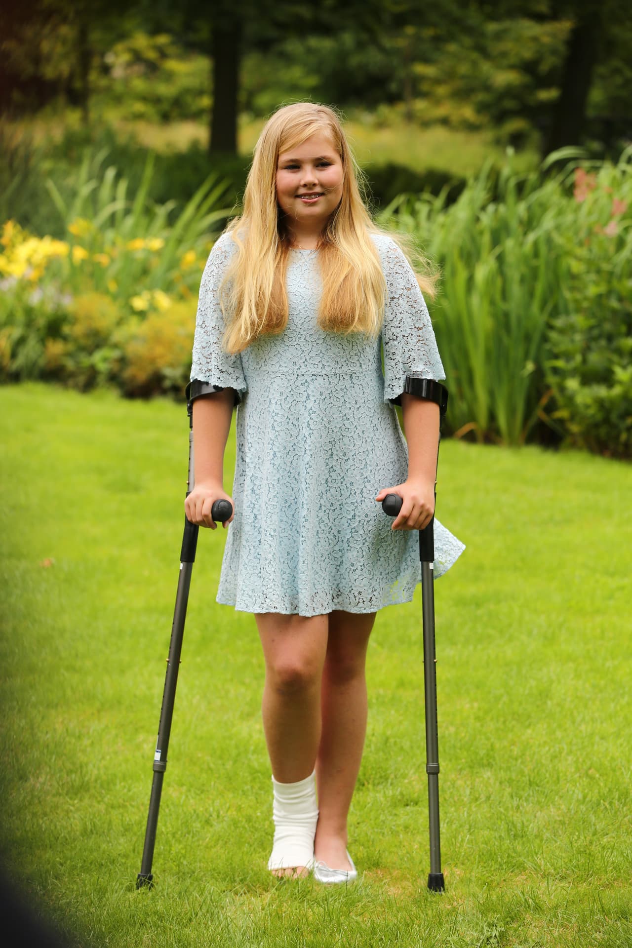 Amalia se portó como toda una profesional a pesar de las muletas.