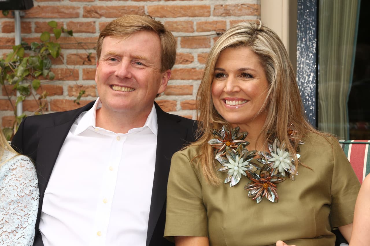 El Rey Guillermo Alejandro y la Reina Máxima, orgullosos padres.