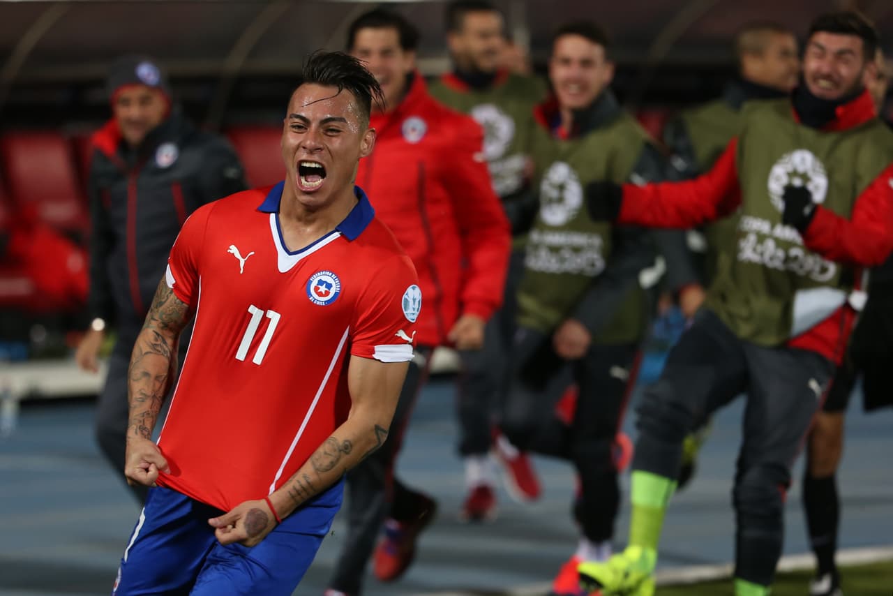 Eduardo Vargas: 'Estoy satisfecho con mis goles y su resultado'