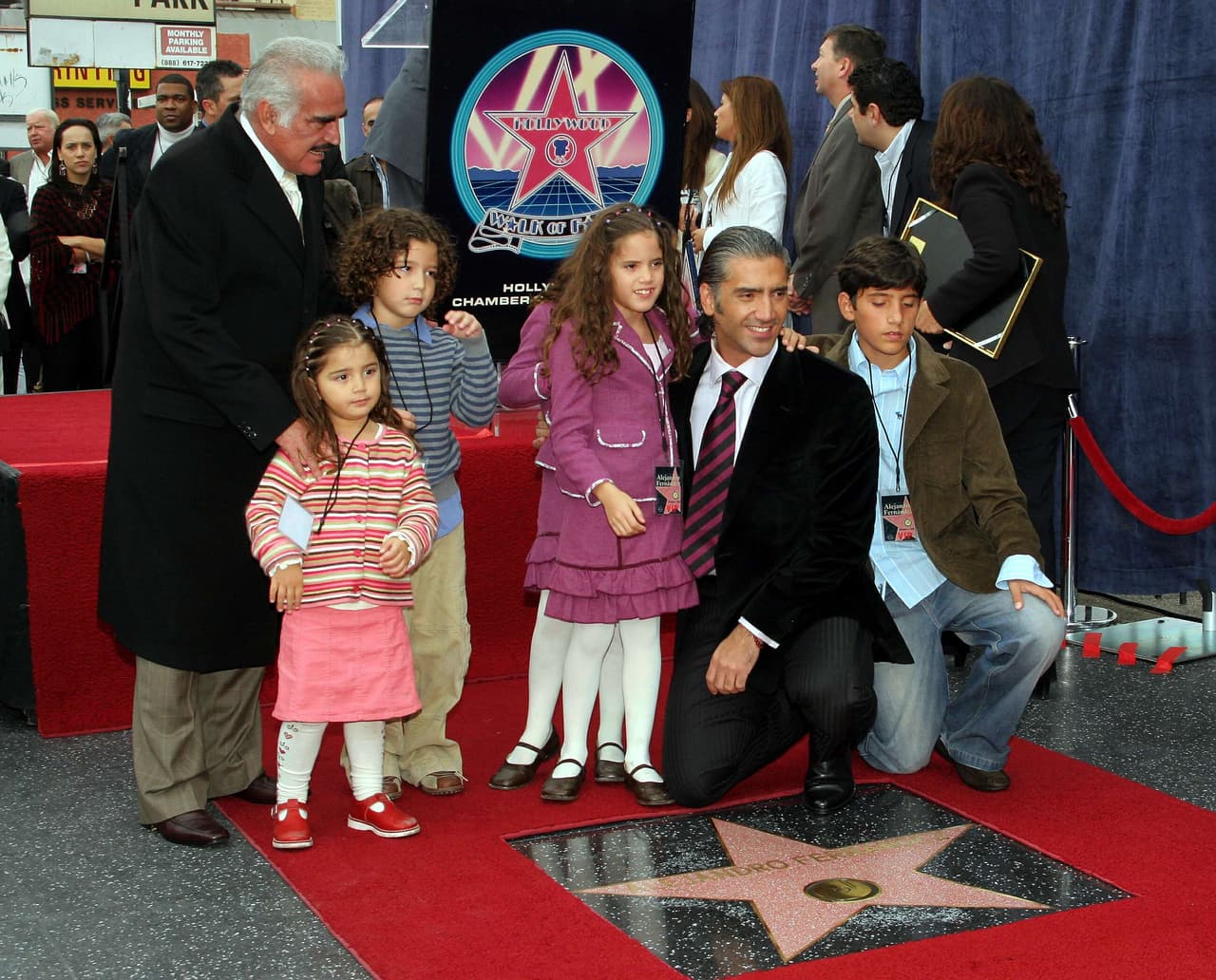 Camila ha apoyado la carrera de su papá desde pequeña, ahora El Potrillo la apoya a ella.