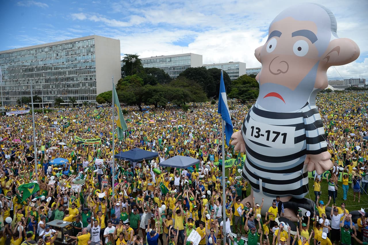 Así la manifestación contra el gobierno de Rousseff en Brasilia