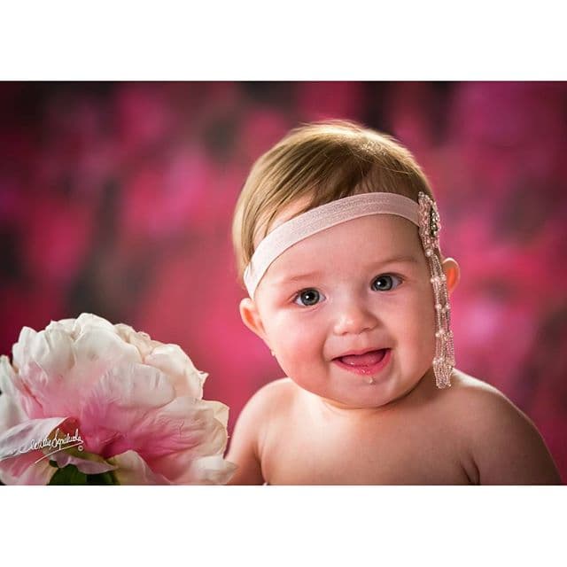 La hermosa Kamilia nació un 27 de agosto del 2015 pa las 12:15 PM. La pequeña pesó unas 8 libras con 4 onzas y midió 21 pulgadas. Gred nos ha mantenido informados de todos los procesos de su crecimiento. La princesa ya tiene 8 meses y está hermosa.