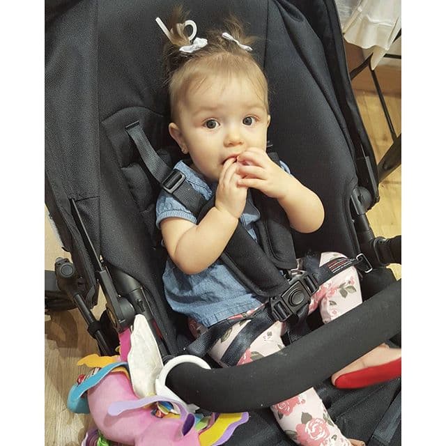 La hermosa Kamilia nació un 27 de agosto del 2015 pa las 12:15 PM. La pequeña pesó unas 8 libras con 4 onzas y midió 21 pulgadas. Gred nos ha mantenido informados de todos los procesos de su crecimiento. La princesa ya tiene 8 meses y está hermosa.