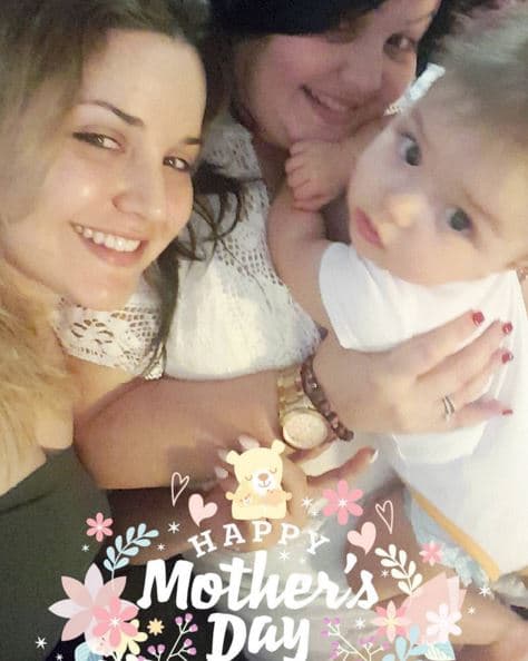 La hermosa Kamilia nació un 27 de agosto del 2015 pa las 12:15 PM. La pequeña pesó unas 8 libras con 4 onzas y midió 21 pulgadas. Gred nos ha mantenido informados de todos los procesos de su crecimiento. La princesa ya tiene 8 meses y está hermosa.