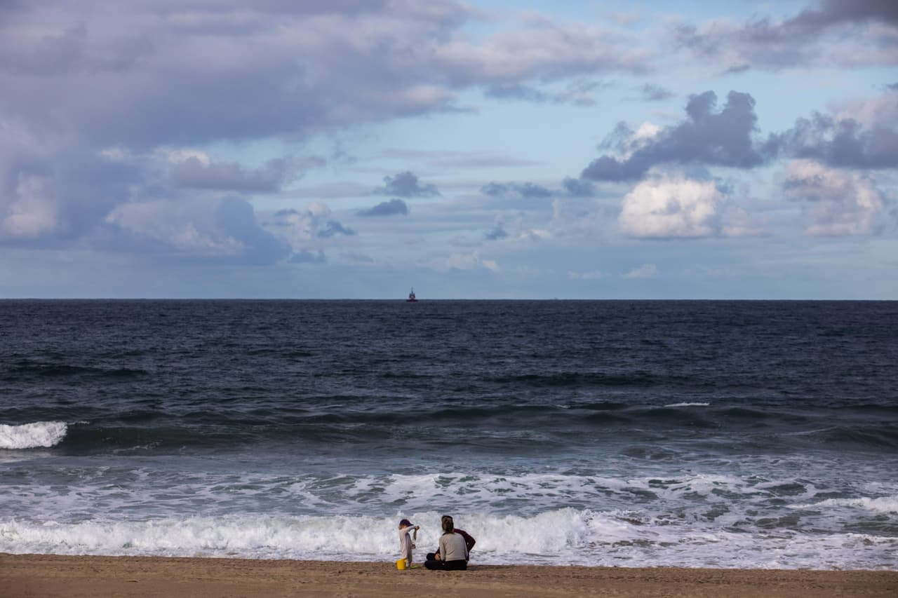 ¿Pueden salir al parque los niños? ¿Está bien organizar cenas en casa? Tips para el distanciamiento social por el coronavirus