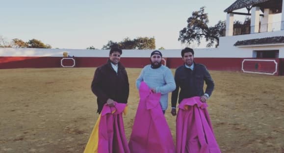 Kiko ha estado en medio de esta pelea por lo que en el pasado su relación estuvo llena de altibajos ahora que han limado asperezas ya mantienen una buena comunicación.