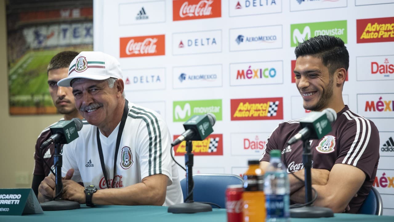 Los 'viejitos' del 'Tuca': el tridente Ochoa-Dos Santos-Jiménez, la piedra angular del Tri