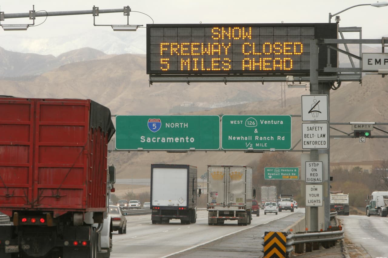 <b>Puesto 7. Interestatal 5 (I-5). 43.9 muertes por cada 100 millas. Esta vía </b>recorre California, Oregon y Washington. Tuvo 607 accidentes fatales en 1,381 millas.
<br>