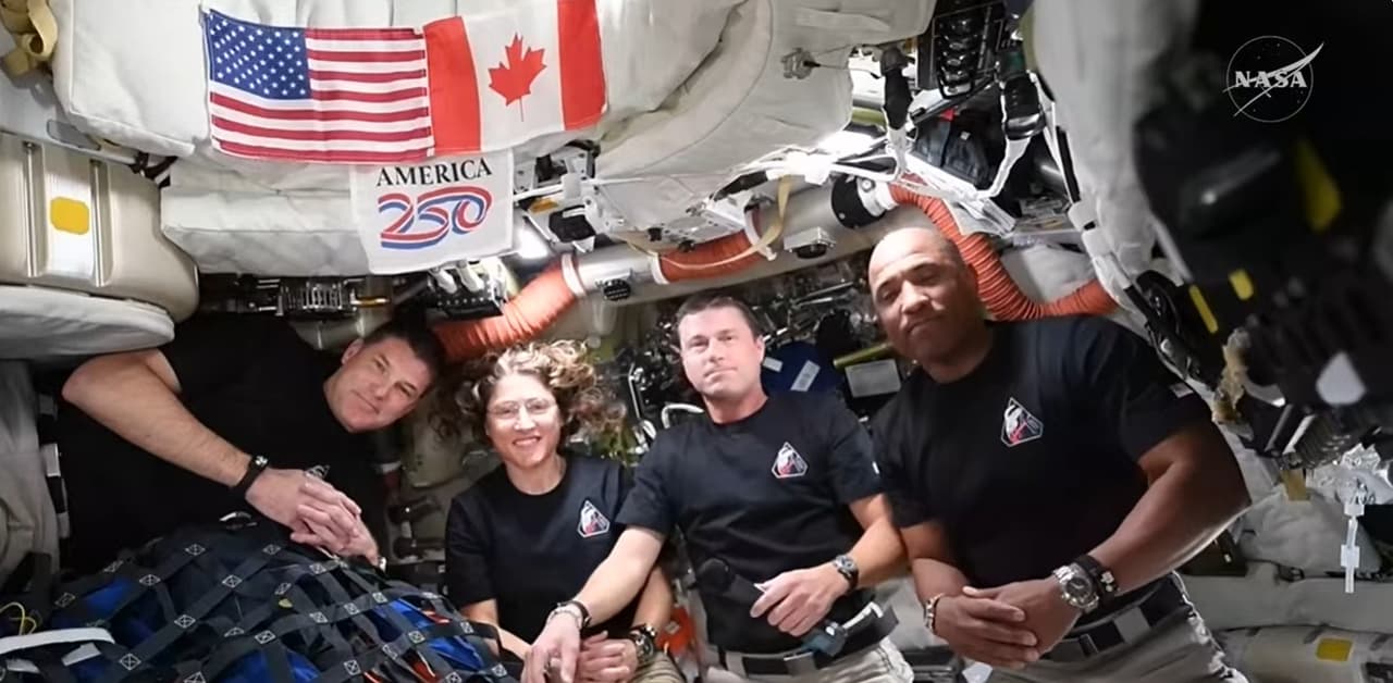 “Han hecho historia”: Donald Trump habla con astronautas de Artemis II tras el histórico sobrevuelo lunar