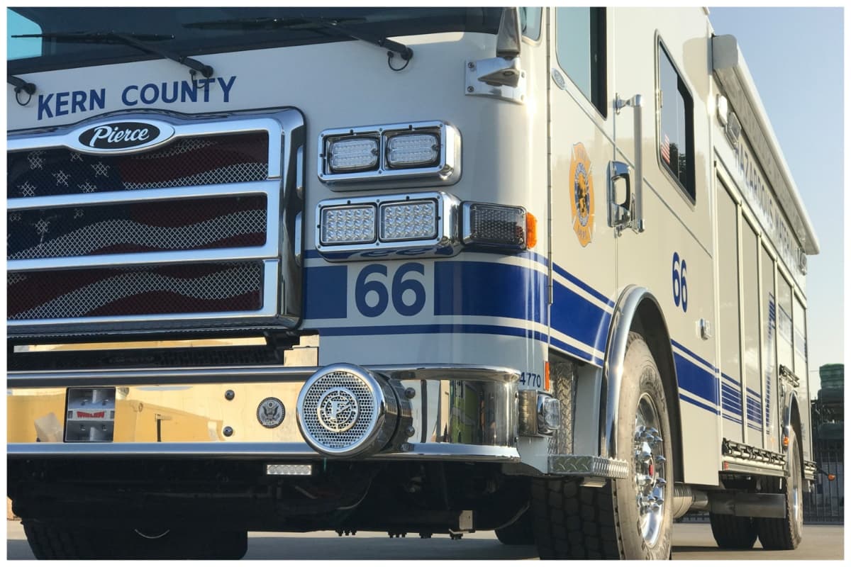 La persona fue asistida por los médicos y trasladado a un hospital para curar sus heridas.