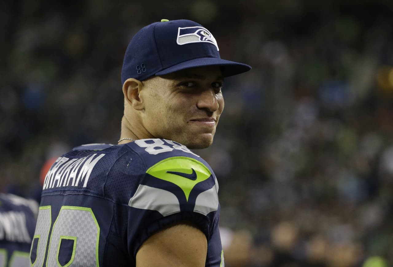 El coordinador ofensivo de los Seahawks está intentando involucrar a Jimmy Graham