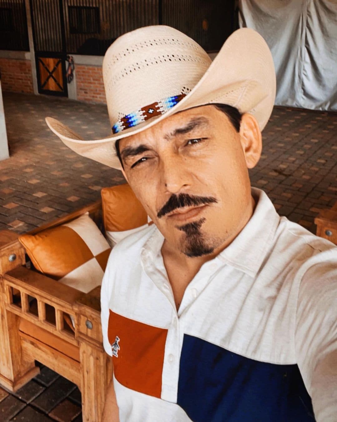 La conductora también expresó su opinión sobre que Farina haya denunciado a José Manuel Figueroa: “Lo que yo puedo decir de esa señora es que
<b> <a href="https://www.univision.com/shows/despierta-america/nunca-le-pidio-dinero-abogado-de-farina-chaparro-aclara-detalles-del-caso-tras-denunciar-a-jose-manuel-figueroa-video" target="_blank">hizo lo correcto, que denunció, que se defendió</a></b>, y que de alguna manera u otra se está demostrando que es una mujer que tuvo dolor y que quiere sacar este daño, sea cierto o sea falso, no lo sabemos”.