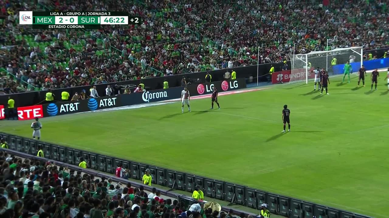 ¡TIRO ATAJADO! disparo por Ryan Donk.