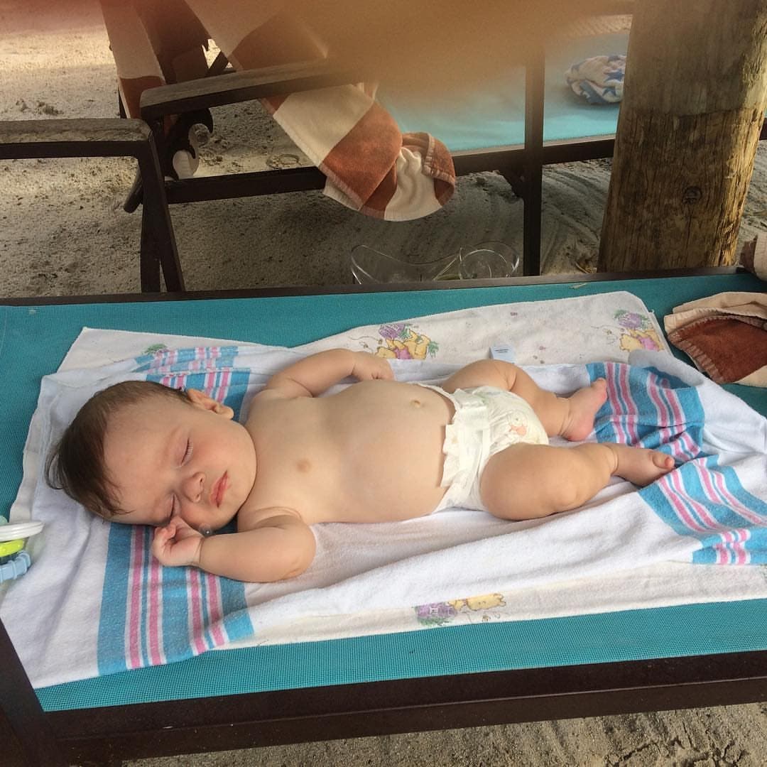 "No reaccionaba, parece que estaba reteniendo mucho líquido en el pulmón, cerraba los ojos y no los quería abrir. Lo llamaba: Sebastián, Sebastián, Sebastián, él normalmente está activo y no quería reaccionar", señaló Carlitos 'El Productor' ante las cámaras de Despierta América.