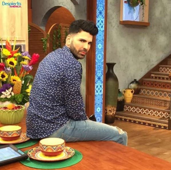 ¿Sexy o no la mirada de Jomari Goyso?.