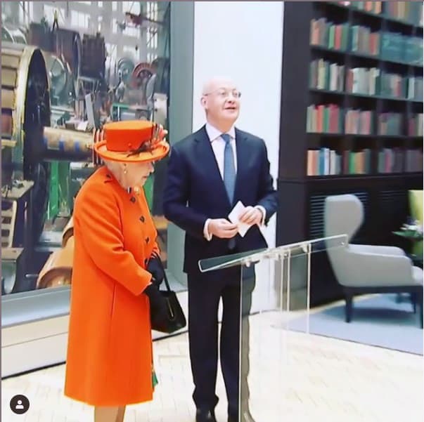 Las imágenes corresponden a una carta que escribió el matemático y científico Charles Babbage a su tatarabuelo, el príncipe Alberto, en julio de 1843.