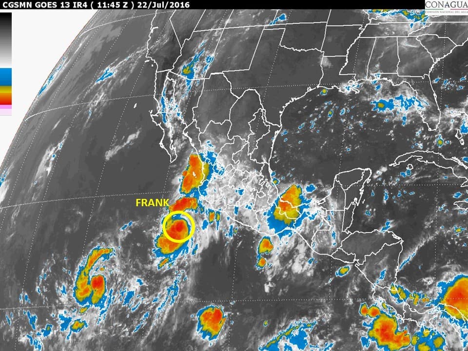 La tormenta tropical Frank está cerca de convertirse en huracán frente al Pacífico mexicano