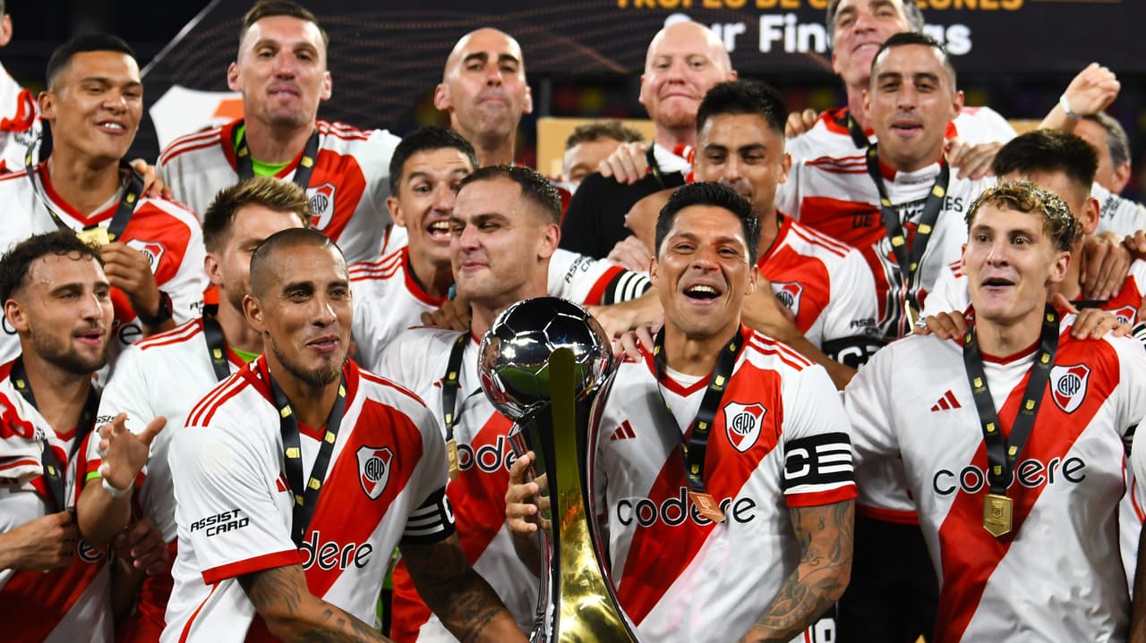 River Plate levanta el Trofeo de Campeones ante Rosario Central 