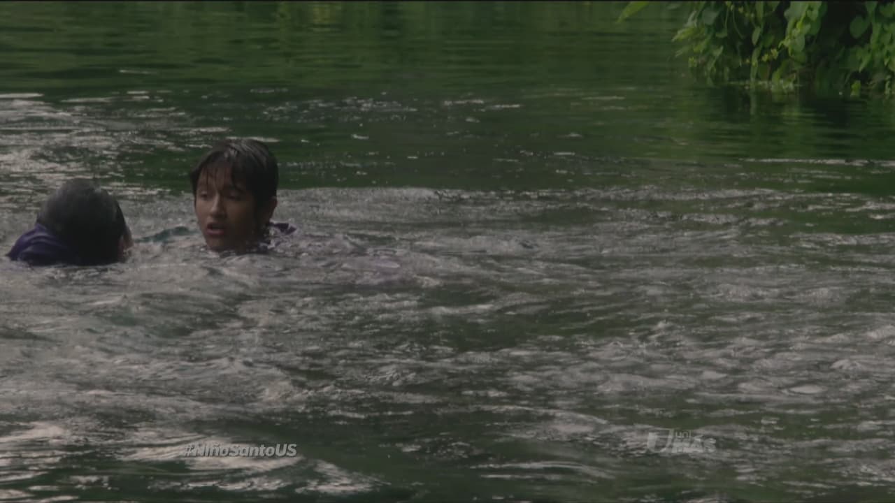 Mateito lo encontró flotando en el lago.