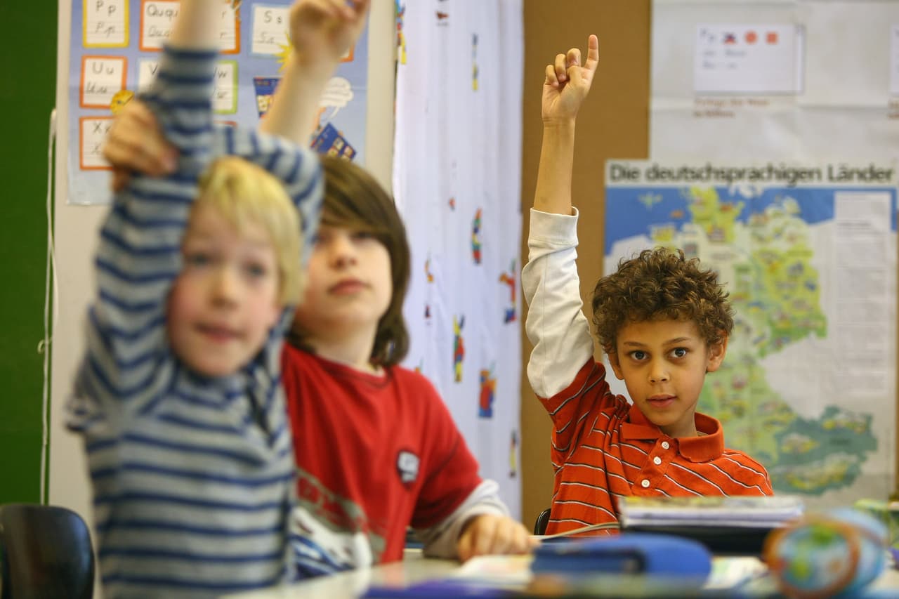 BERLIN - SEPTEMBER 18: Fourth-grade children attend class in the elementary school at the John F. Kennedy Schule dual-language public school on September 18, 2008 in Berlin, Germany. The German government will host a summit on education in Germany scheduled for mid-October in Dresden. Germany has consistantly fallen behind in recent years in comparison to other European countries in the Pisa education surveys, and Education Minister Annette Schavan is pushing for an 8 percent increase in the national educaiton budget for 2009. (Photo by Sean Gallup/Getty Images)