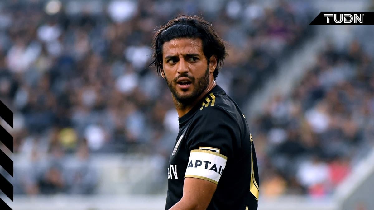'Quieren' a Carlos Vela en Monterrey