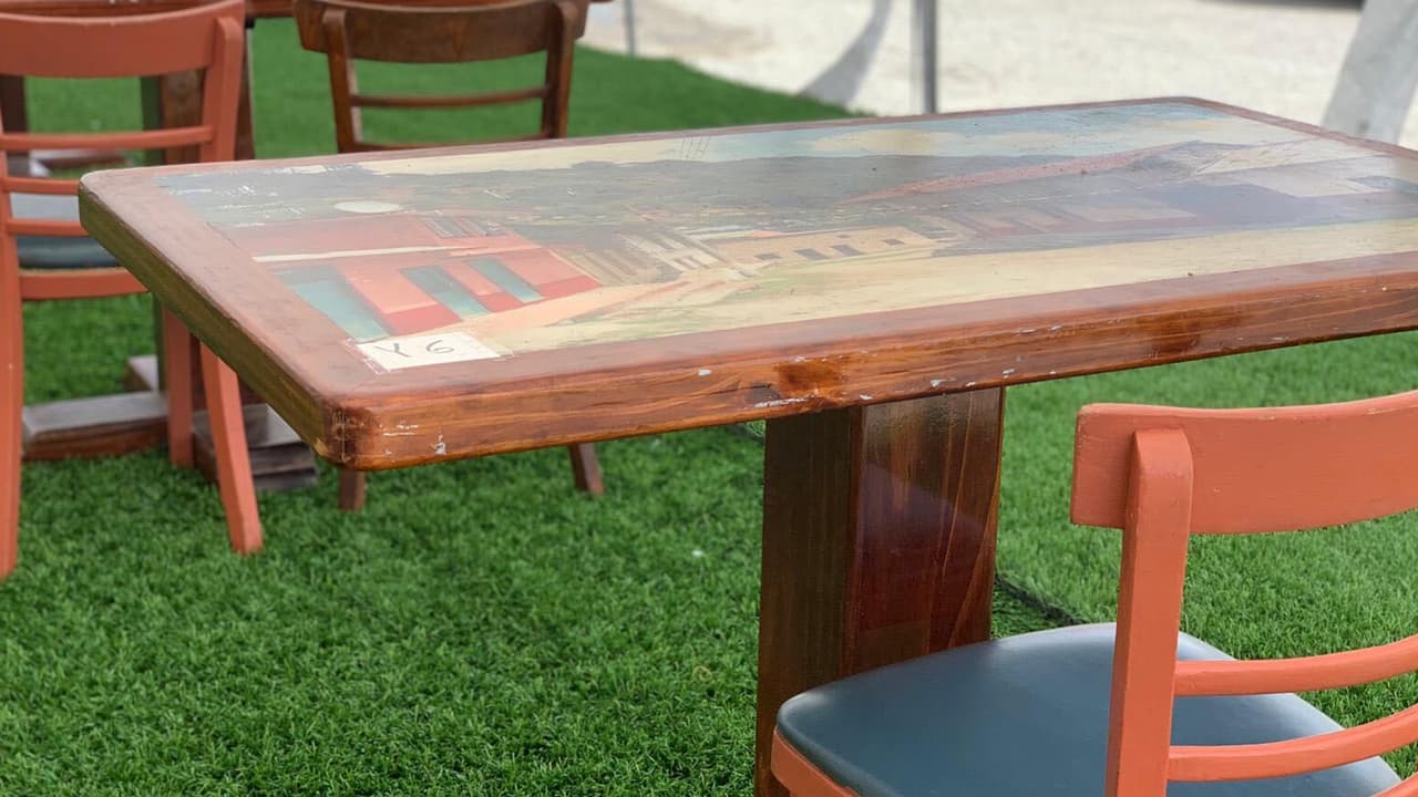 Ante la difícil situación que enfrentan los restauranteros en Houston por la crisis del coronavirus, el jefe de Transporte, David Fields creó el plan denominado “More Spaces” que busca permitir agregar más mesas afuera de los negocios.