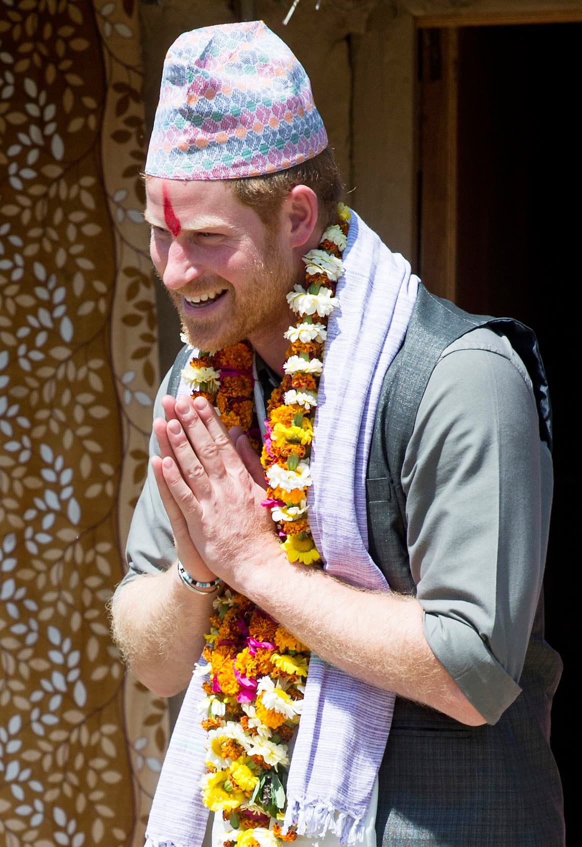Siguió todas las costumbres del lugar.