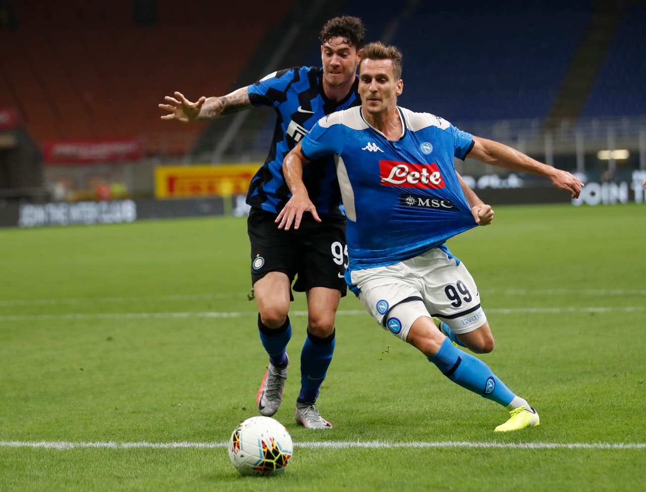 Con goles de Danila D'Ambrosio y Lautaro Martínez, el Inter se lleva los putos y deja al Napoli prácticamente fuera de los puestos de competicones europeas.