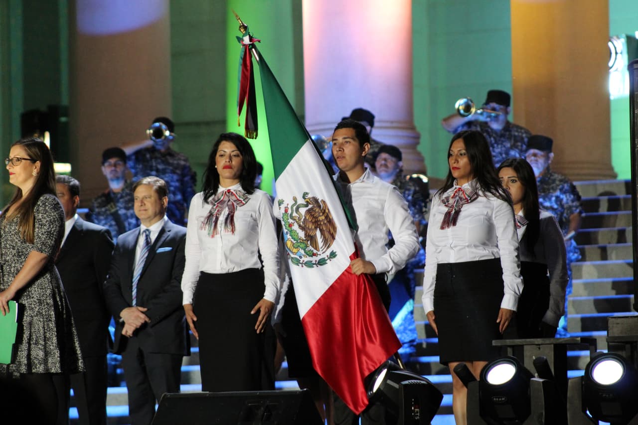 Los Ángeles festejó 205 años de independencia mexicana