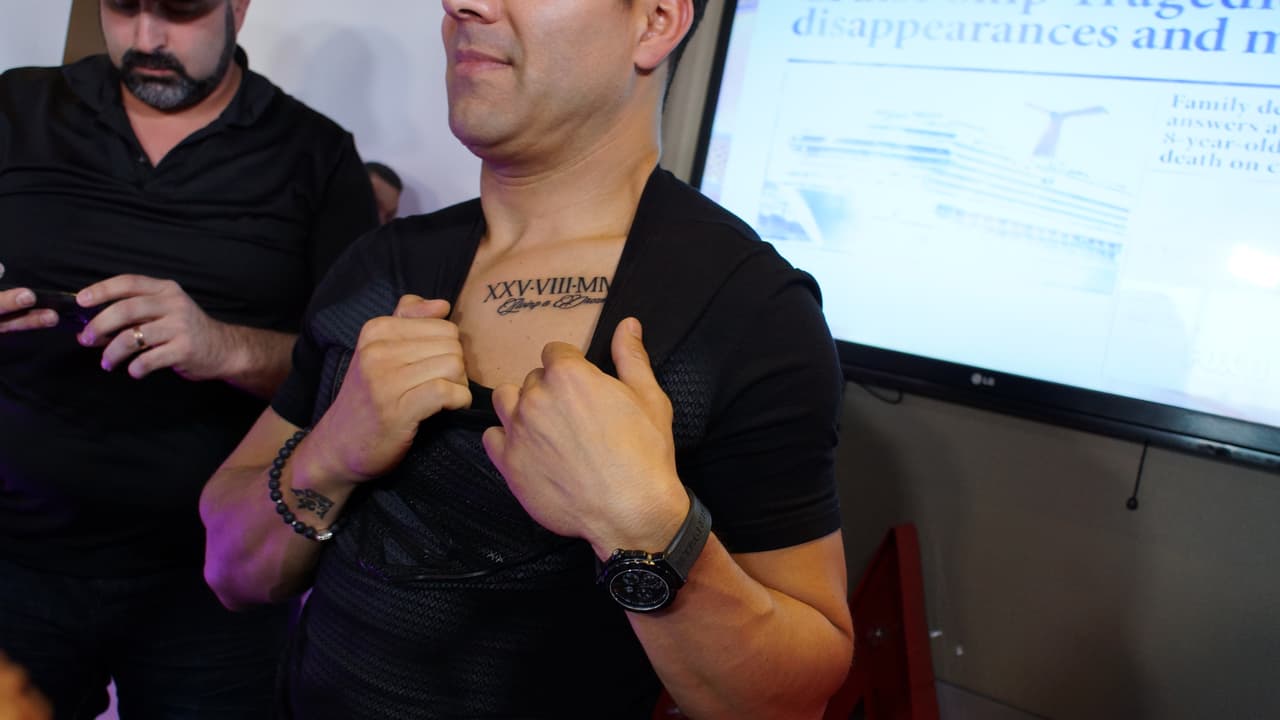 <b><a href="http://www.univision.com/temas/omar-chaparro">Omar Chaparro</a></b> se metió al 
<b><a href="http://www.univision.com/temas/el-free-guey">Free-guey show</a></b> y nos contagió con toda su alegría.