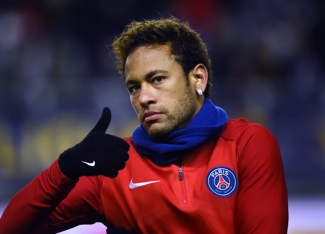 La más reciente locura del mercado fue el fichaje de Neymar por el PSG en 222 millones, que tan solo seis meses después ya habrái subido a 226 millones de euros.