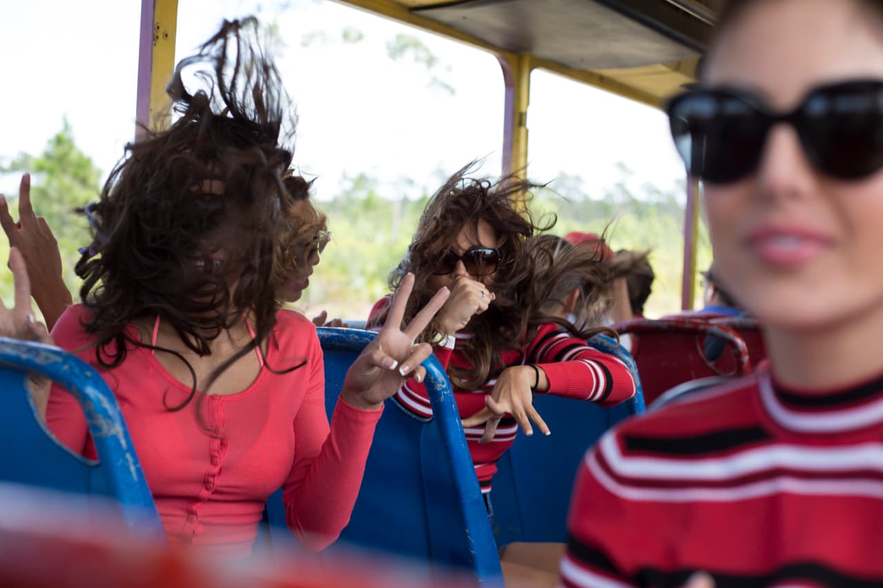 Las chicas disfrutaron de mucho sol, arena y mar en las cálidas playas del Caribe en un día que jamás olvidarán.