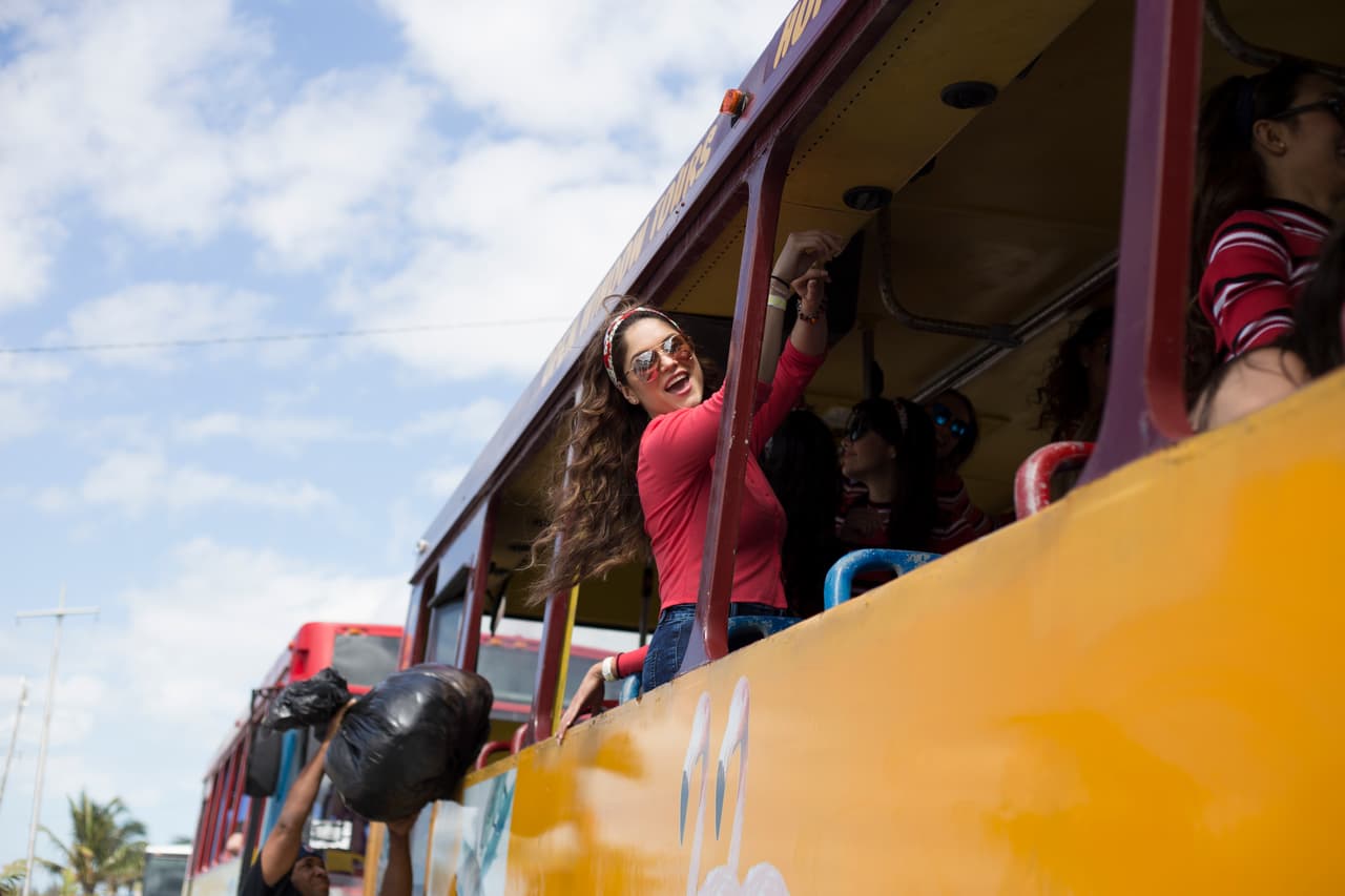 Las chicas disfrutaron de mucho sol, arena y mar en las cálidas playas del Caribe en un día que jamás olvidarán.