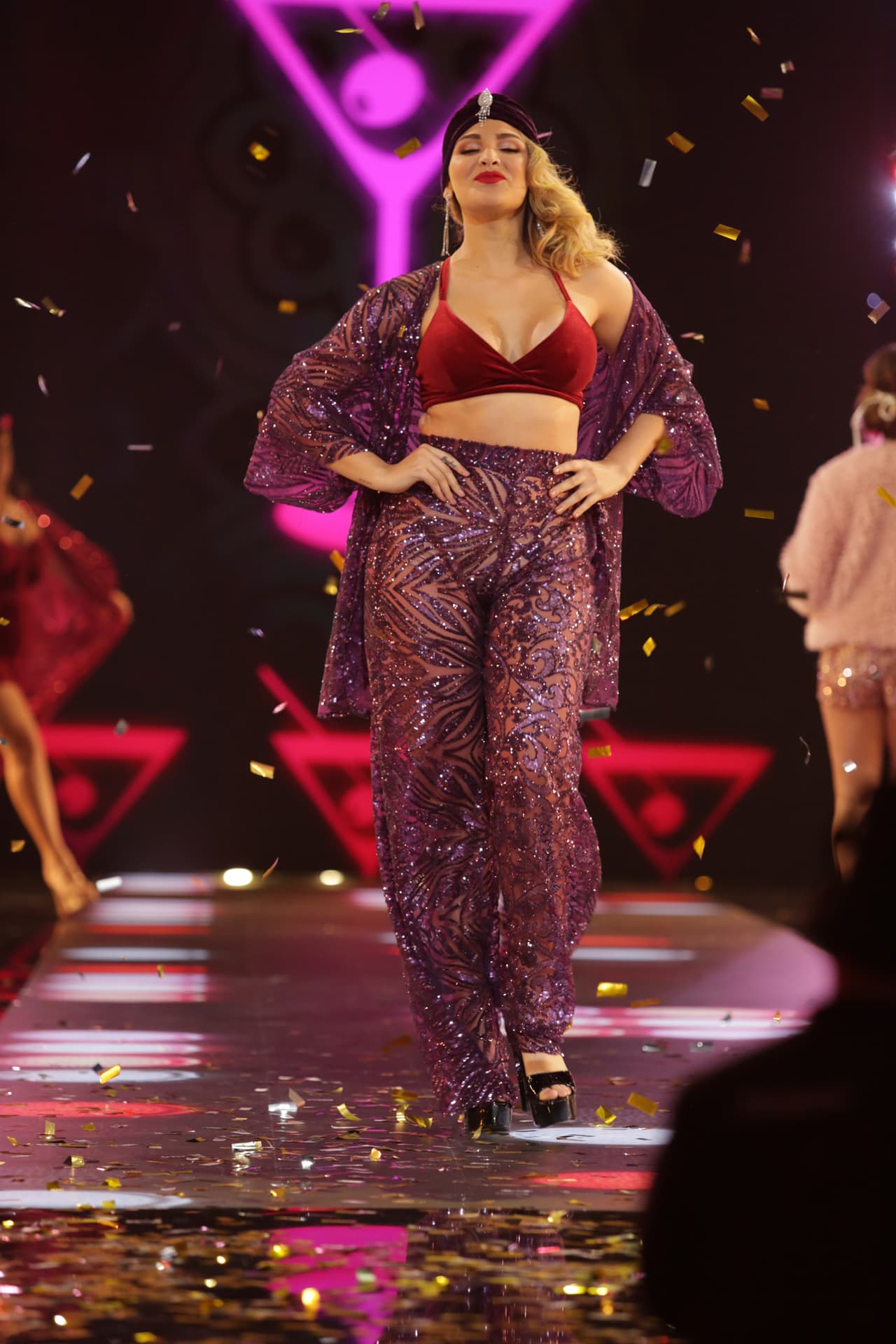 La pasarela de los años 30, inspirada en la serie 'Las chicas del cable'.