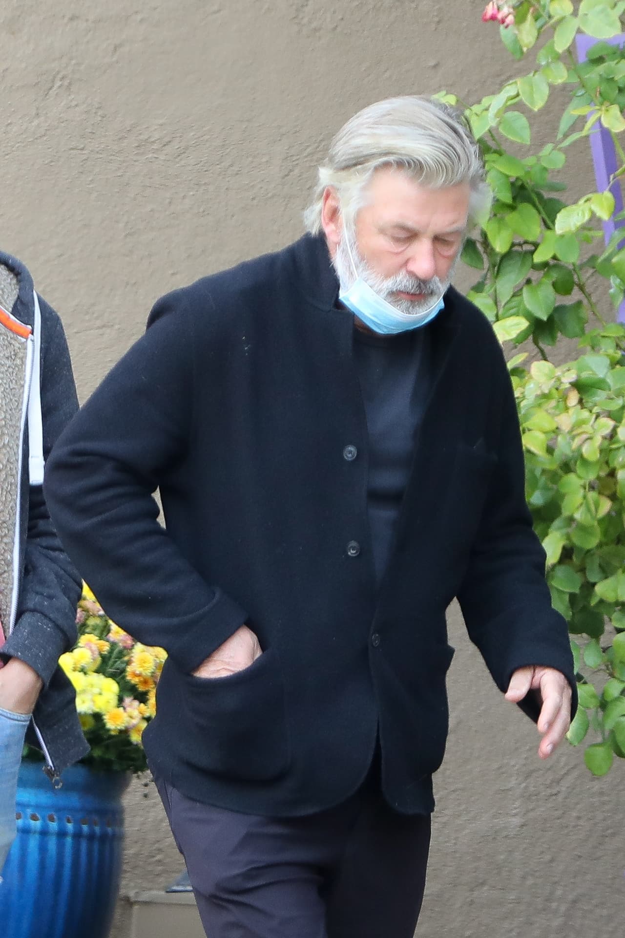 Baldwin desayunó con los familiares de Hutchins, incluyendo a su hijo de 9 años, en La Posada en Santa Fe, Nuevo México, según detalló la revista People.
<br>